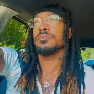 Meet your Posher, Cliff